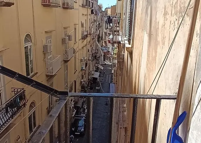 Bed and Breakfast Casa Laura Oliva Mancini Napoli